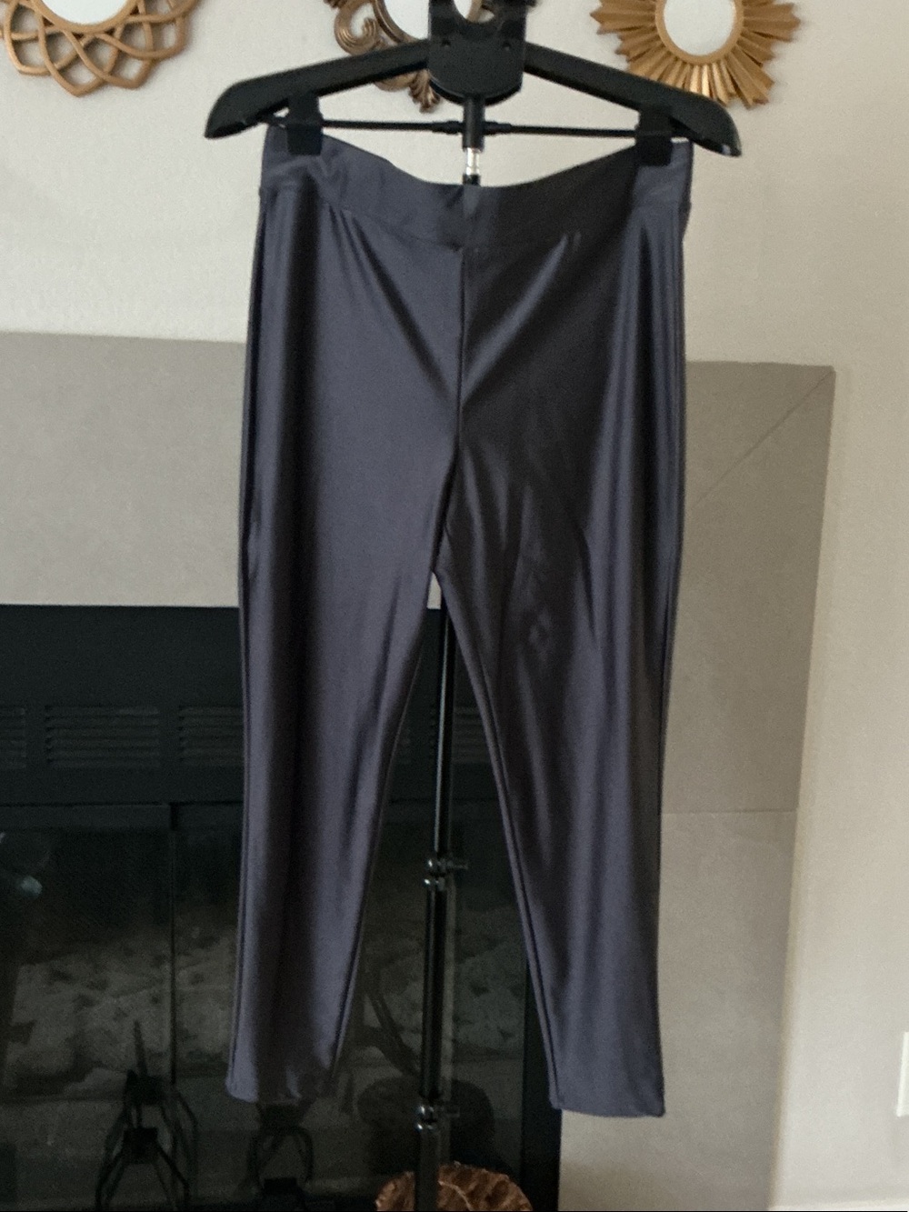 Torrid Women’s Stretch liquid leggings- Charcoal